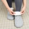 Mjuka varma sockor - fodrade tofflor grå
