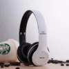Trådlösa bluetooth hörlurar on-ear med mikrofon vit
