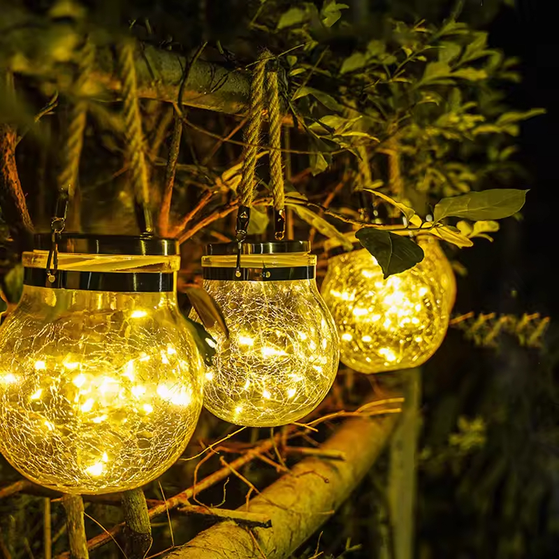 Solcellslykta i glas 4-pack – hängande led lampor med varmvitt ljus - bild 9