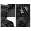 Sling bag / enaxlad ryggsäck med kodlås & usb-port – svart, vattentålig (8l)