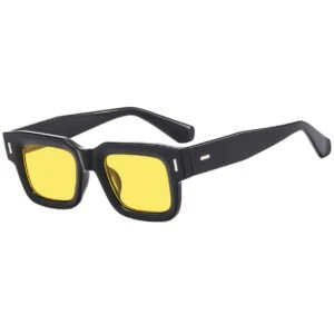 Moderna Bulky Solglasögon Svart Gult Glas