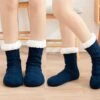 Varma fodrade sockor | stickade tofflor med halkskydd blå