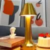 Retro uppladdningsbar bordslampa i metall dimbar guld