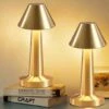 Retro uppladdningsbar bordslampa i metall dimbar guld
